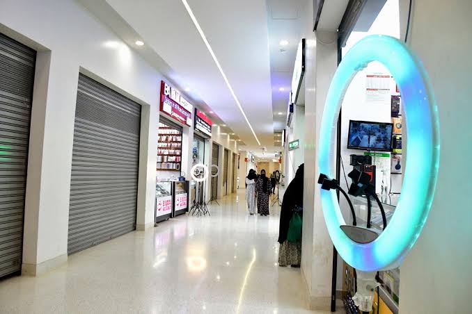 BBS Mall interior retail and trading floors