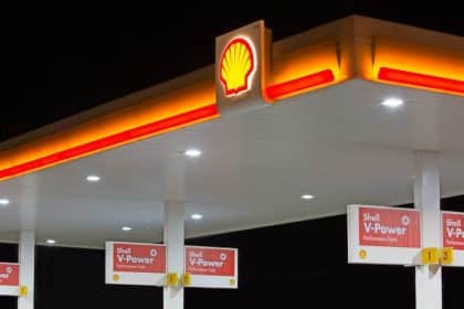 shell forecourt night