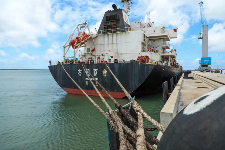 Dangote Refinery: First Cargo Ship Arrives at Lamu Port Ahead of Groundbreaking. 14 MV Da Yang Bai He docks at Lamu Port with project cargo for Dangote East Africa Refinery September 2026
